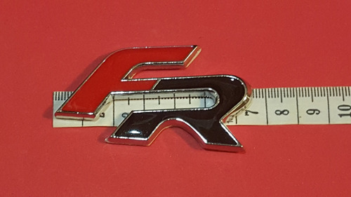 Imagen 2 de 5 de Emblema Fr Metálico Adherible