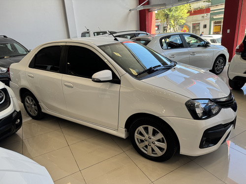Toyota Etios 1.5 Sedan Xls