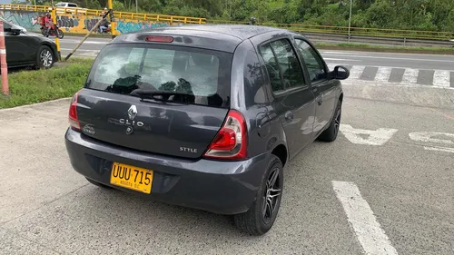 Renault CLIO STYLE Clio Style 1.2 mt modelo 2016