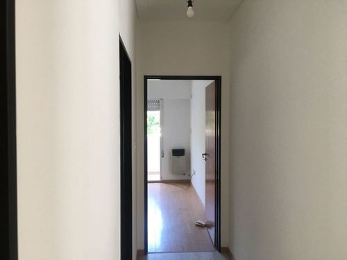 Imagen 6 de 17 de Ph En Venta En Liniers Residencial