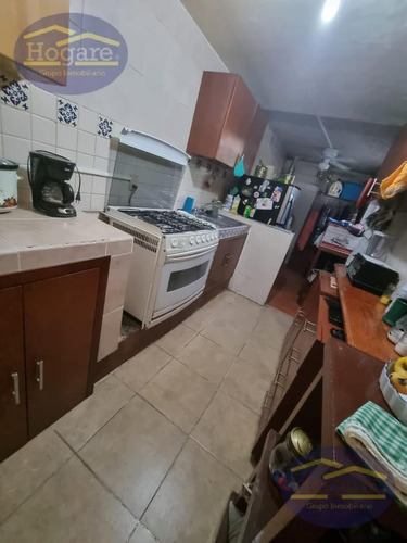 Imagen 4 de 9 de Casa En Venta En Colonia Azteca, Segunda Cerrada De Golfo De Bengala, León Gto.