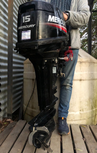 Imagen 8 de 10 de Motor Fuera De Borda Mercury 15 Hp 2tiempo Usado Como Nuevo!