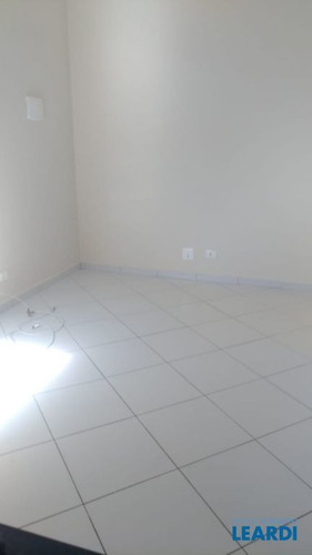 Imagem 4 de 9 de Apartamento - Campestre - Sp - 638715