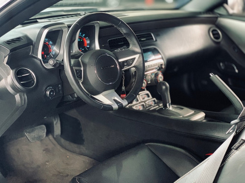 Chevrolet Camaro SS 6.2
