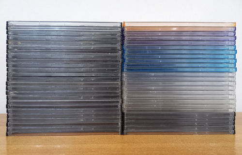 Permuto Lote De 50 Cajas Acrilicas De Cd 5 Mm En Olivos Zwt (Usado)