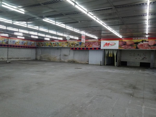 Imagen 12 de 15 de Super Local Ex Casa Tia. 1450 M2 En Pb. Frente A La Estacion De Quilmes.