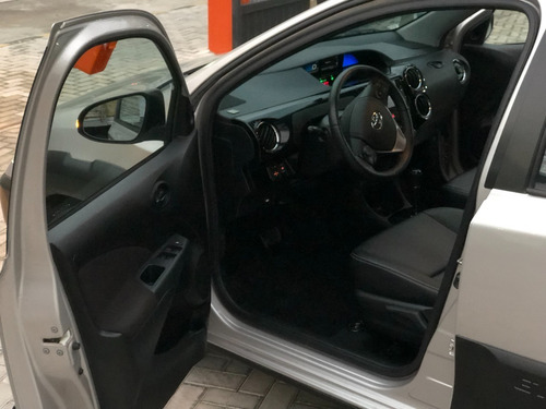 Imagem 9 de 15 de Toyota Etios Cross 1.5 2018