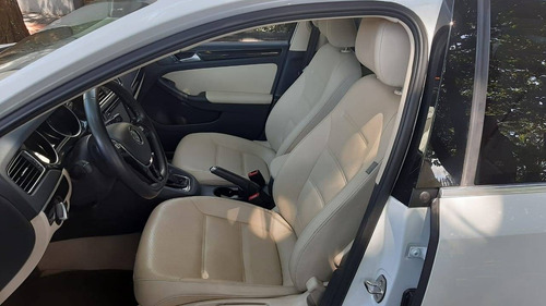 Volkswagen Jetta 2.0 Tsi Highline 211cv Gasolina 4p