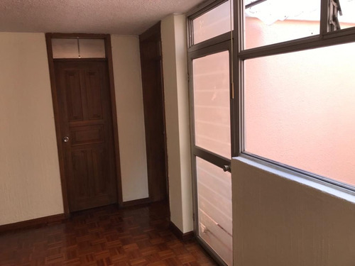 Imagen 17 de 18 de Hermoso Departamento Independiente En Quito - Sector Norte - Muy Bien Ubicado Y Accesible A Todo Servicios. Excelente Ubicación !!!