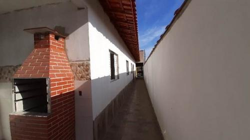 Imagem 11 de 13 de Casa Na Praia De Mongaguá/sp Com Piscina, Aceita Financiar!