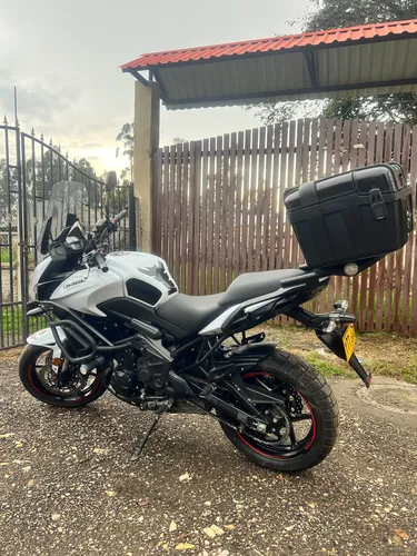 Versys 650 Mod 2015 - 52.000 Km