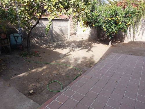 Casa En Venta De 3 Dorm. En Macul