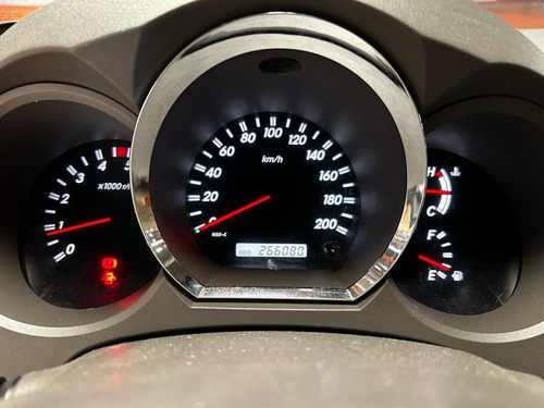Toyota Hilux SW4 3.0 SRV 4X4 7 LUGARES 16V TURBO INTERCOOLER DIESEL 4P AUTOMÁTICO