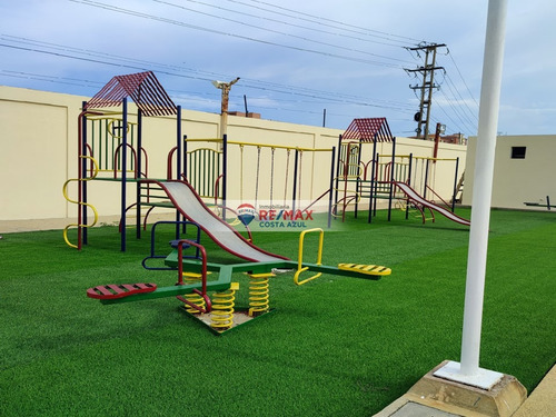 Te Presentamos Un Hermoso Apartamento En El Conjunto Cartago, El Mas Reciente De Tucacas, A Estrenar, Con Acabados De Primera, Con Planta Total.