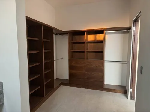 Casa En Venta En Lomas Del Vergel