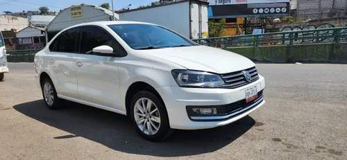 Volkswagen Vento 1.6 Highline At