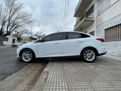 Ford Focus III 1.6 Sedan S