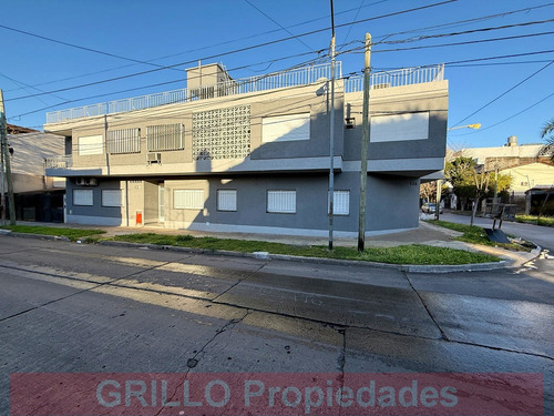 Reconquista 2990. Departamento Dos Ambientes. Cocina Independiente Con Lavadero. Al Frente.