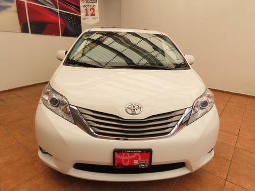 Imagen 4 de 11 de Toyota Sienna Xle Piel 2012 Blanca