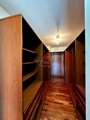Duplex En Venta De 5 Dorm. Valle Escondido Lo Barnechea