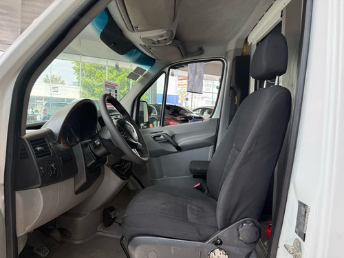 Mercedes-Benz Sprinter Cargo van larga