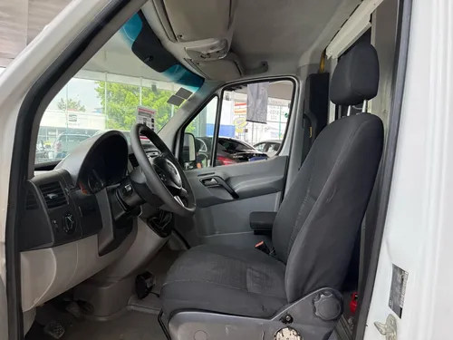 Mercedes-Benz Sprinter Cargo van larga