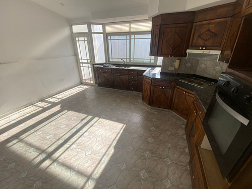 Imagen 6 de 18 de Dúplex En Venta De 2 Dormitorios C/ Cochera En San Justo