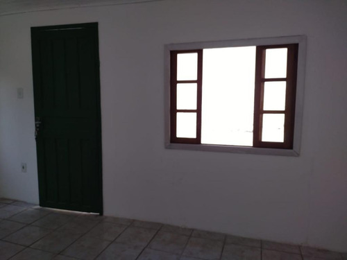 Casa Com 3 Dormitórios À Venda, 72 M² Por R$ 318.000 - Carianos - Florianópolis/sc - Ca3561