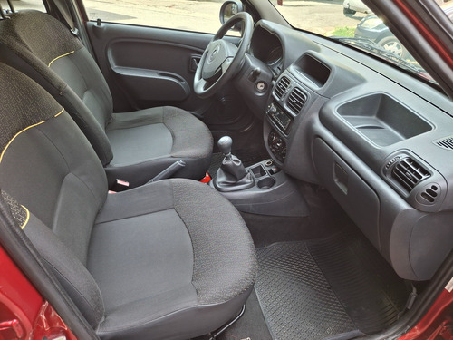 Renault Clio 1.0 16v Expression Hi-power 5p
