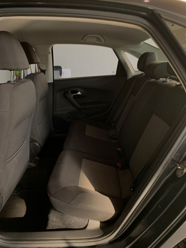 Imagen 12 de 15 de Volkswagen Vento 2020 1.6 Comfortline Mt