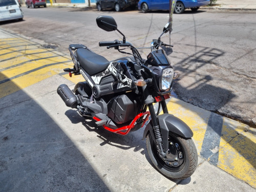 Motoneta Honda Navi 2024 Solo 2200km Extras Motomaniaco