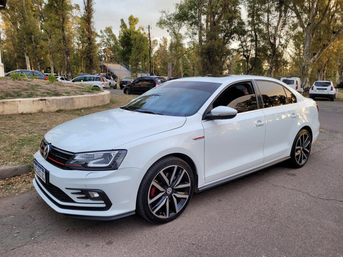 Volkswagen Vento 2.0 Tsi Gli 211cv App Connect + Nav