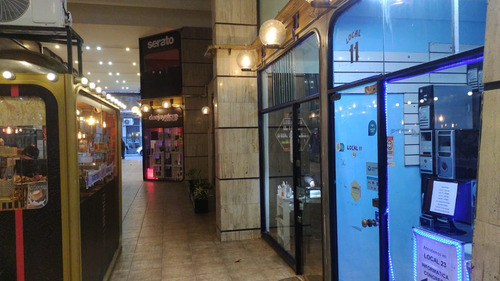 Dueño Vende Excelente Local En Galeria Sobre Avenida De Mayo - Galeria De Las Luces