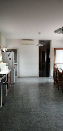 Hermosa Casa En La Ciudad De Tarariras