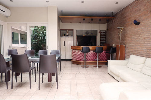 Venta Gran Casa Solida Y En Excelente Estado