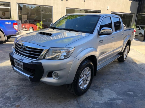 Toyota Hilux 3.0 Srv 4x4 Manual