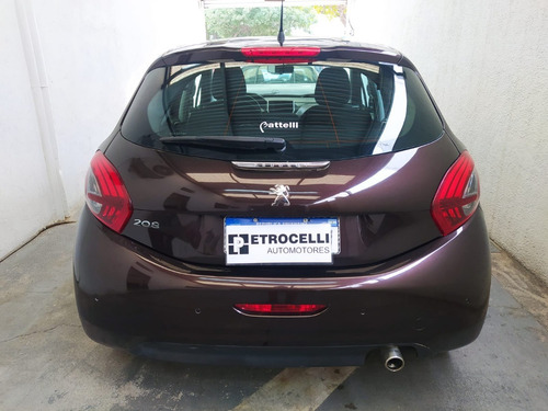 Imagen 5 de 13 de Peugeot 208 1.6 Allure