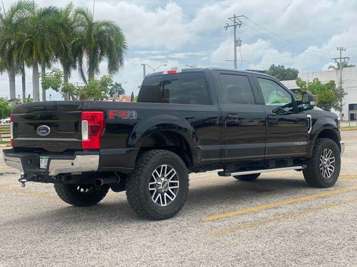 Imagen 7 de 13 de Ford F-250 Super Duty 2019