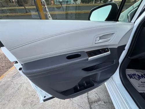 Toyota Sienna 3.5 Le At