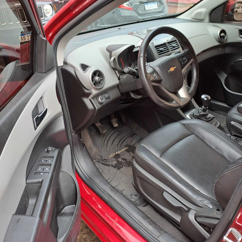 Imagen 10 de 17 de Chevrolet Sonic 1.6 Ltz Mt 4p 2016