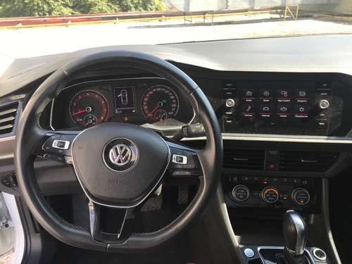 Imagen 11 de 12 de Volkswagen Jetta 1.4 T Fsi Highline 2019