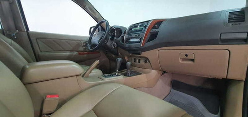 Toyota Hilux Sw4 3.0 Srv 4x4 7 Lugares