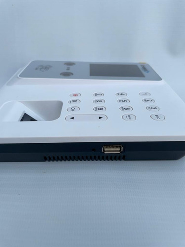 Imagen 5 de 9 de Control De Accesos Rostro Huella Y Código Cygnus Acs-401w