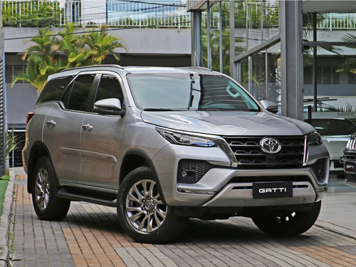 Toyota Hilux SW4 2.7 VVT-i FLEX SRV 7L 4X2 AUTOMÁTICO