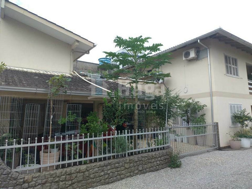 Imagem 2 de 16 de Casa À Venda No Bairro Santa Rita Em Brusque/sc - 1142
