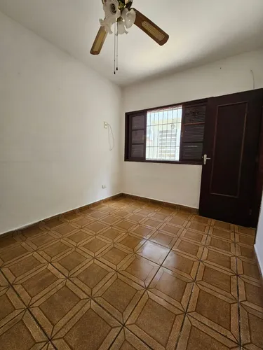Casa Com Fachada Reformada Em Localização Estratégica Para Comércio/moradia