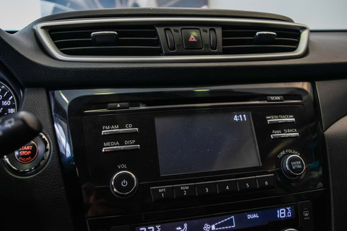 Imagen 8 de 14 de Nissan X-trail Advance 2.5l L4 170hp 2 Filas 2016