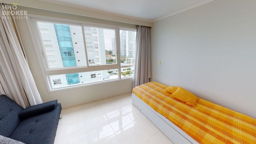 Imagen 12 de 18 de Oportunidad En Venta Millenium Tower Departamento De Tres Dormitorios