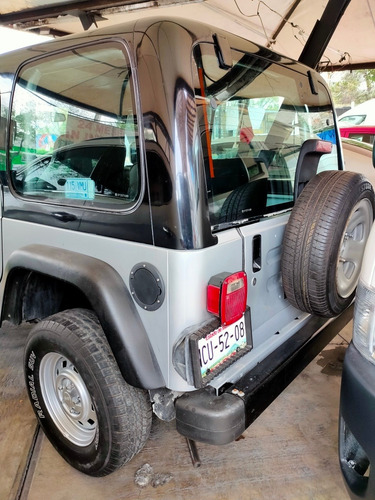 Imagen 14 de 15 de Jeep Wrangler 2003 X Techo Duro Automatico 6 Cilindros