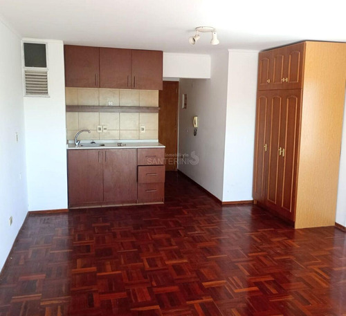 Alquiler Apartamento Monoambiente Malvin, Rambla Rep.  De Chile Y Rbla. Concep. Del Uruguay